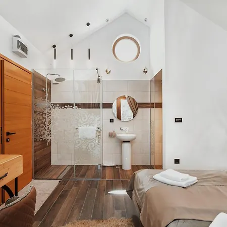 Апартаменты Toplik Village Lukavica