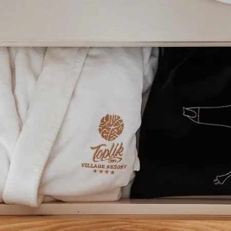 Toplik Village * Lukavica