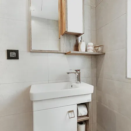 Toplik Village Apartman *