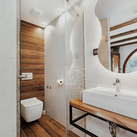 Toplik Village * Lukavica